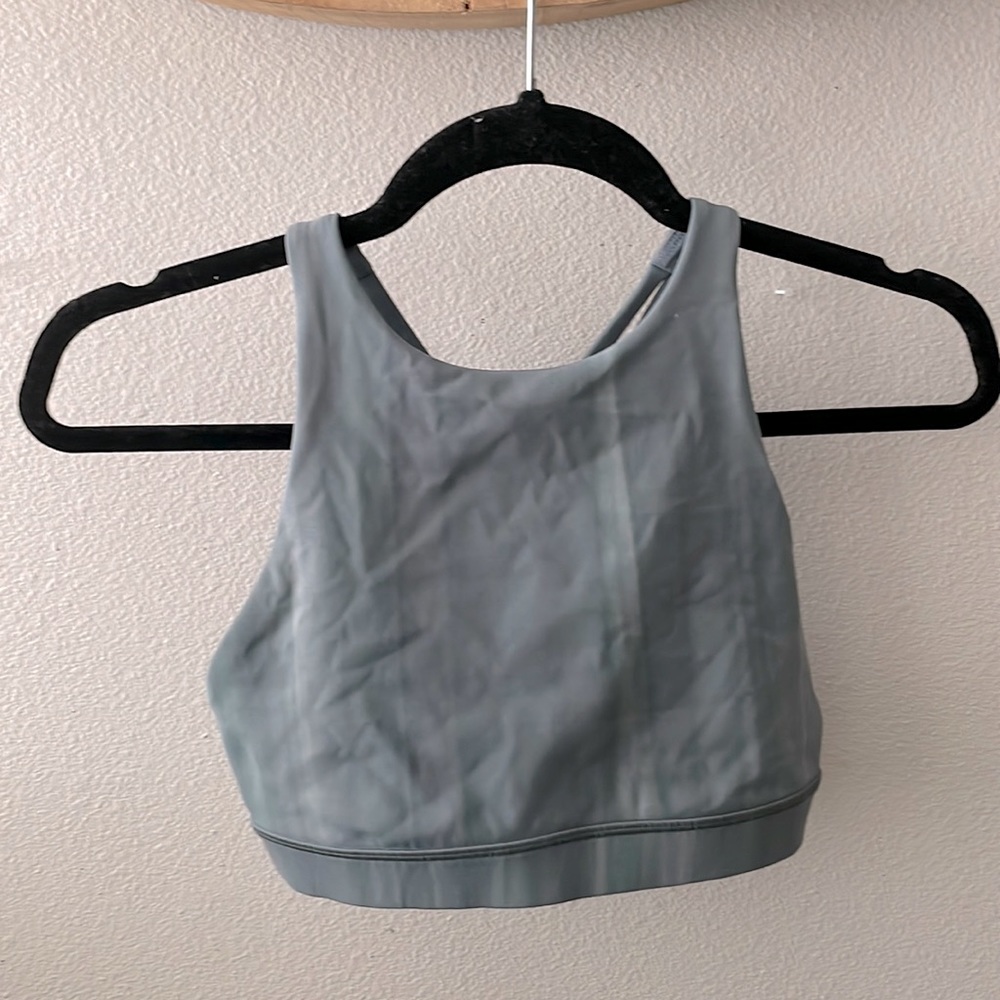XS lululemon sports bra